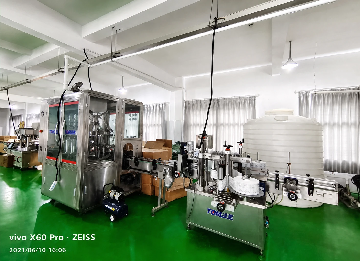 Filling & labeling equipment